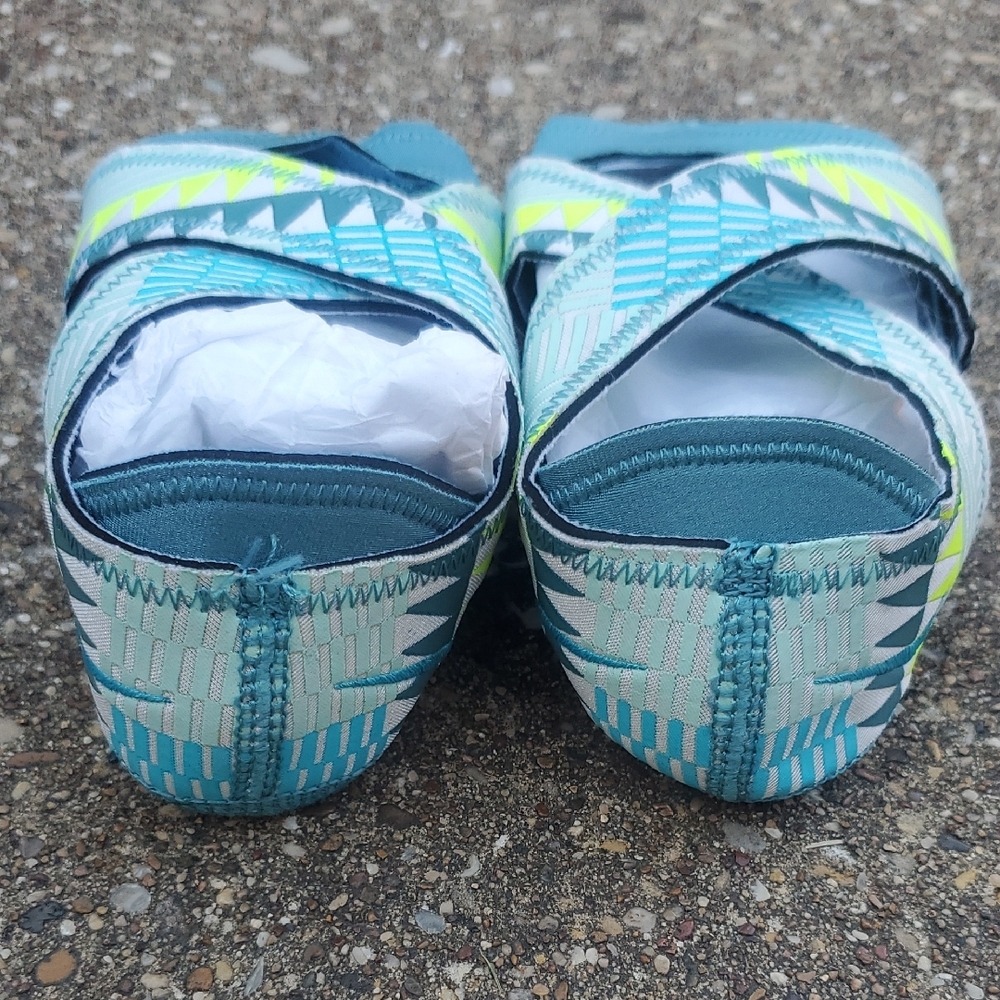 Nike Studio Wrap Dance Yoga Barre Pilates  Indoor Mat Shoes XS 616047-700 - Picture 3 of 8
